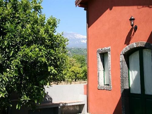 Couette-café Baglio Delle Rose 3*